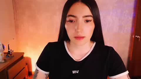 Snapshot of natval_ chatting on 10/02/25, 10:33 Natalia Valeria online show from 10/02/25, 10:33