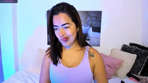 Snapshot of naty_07 chatting on 02/16/25, 04:42 Natalia online show from 02/16/25, 04:42