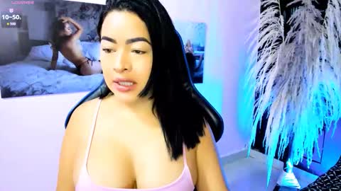 Natalia online show from 10/30/25, 02:18