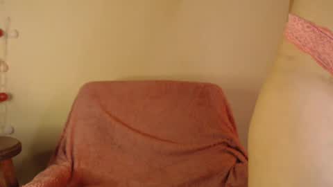 Snapshot of naty_naturalgirl chatting on 10/14/25, 05:36 Nataly online show from 10/14/25, 05:36