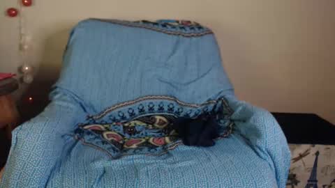 Snapshot of naty_naturalgirl chatting on 10/30/25, 08:53 Nataly online show from 10/30/25, 08:53