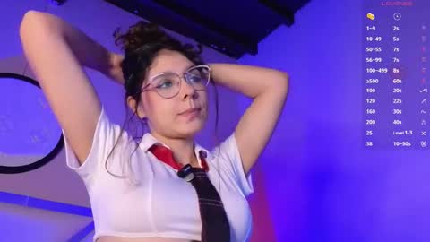 Snapshot of naty_saenz3 chatting on 09/18/25, 10:06 Naty Saenz online show from 09/18/25, 10:06