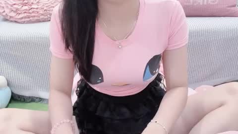 Snapshot of natycutiegirl chatting on 10/13/25, 02:22 Kiki online show from 10/13/25, 02:22