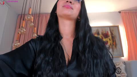 Snapshot of natyferrer chatting on 12/17/24, 05:15 Naty Ferrer online show from 12/17/24, 05:15