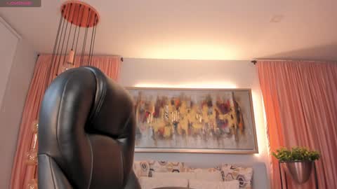 Snapshot of natyferrer chatting on 02/08/25, 10:29 Naty Ferrer online show from 02/08/25, 10:29