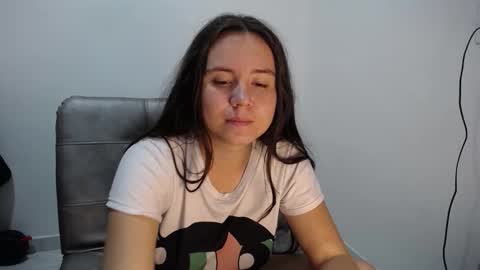      online show from 10/18/25, 03:31