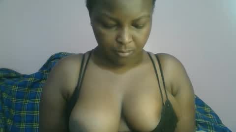 naughti_garlie online show from 10/29/25, 07:43