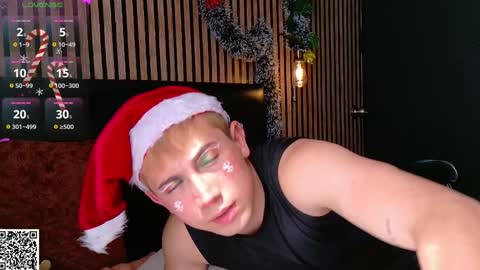 Christopher  Chris online show from 12/17/24, 03:49