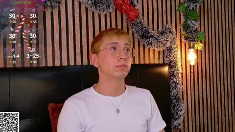 Christopher  Chris online show from 12/18/24, 03:55