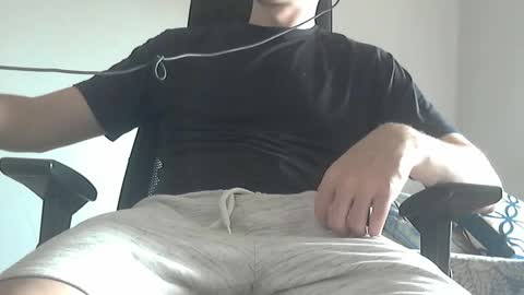 Enzo online show from 09/27/25, 04:01