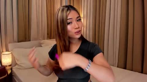 naughty_hunk_yuki online show from 11/19/25, 06:13