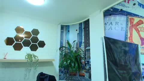 Snapshot of naughty_kittenm chatting on 03/05/25, 10:22 Kitten online show from 03/05/25, 10:22