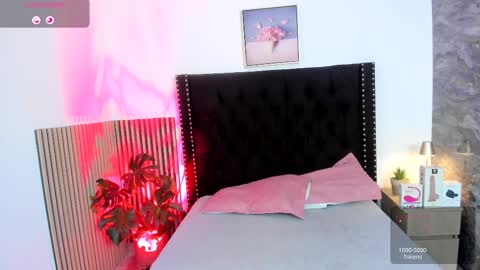 Noah online show from 10/15/25, 11:43