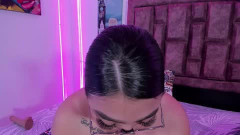 Snapshot of naughtyanamaria chatting on 01/12/25, 01:00 Ana online show from 01/12/25, 01:00