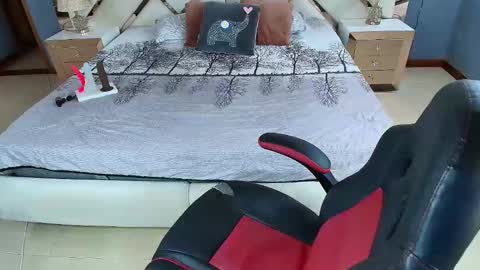 Snapshot of naughtyanamaria chatting on 02/22/25, 12:49 Ana online show from 02/22/25, 12:49