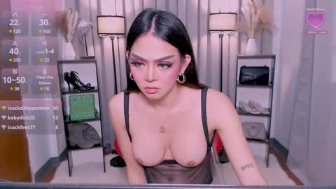 Snapshot of naughtyaurora69 chatting on 02/05/25, 08:21 NaughtyAurora online show from 02/05/25, 08:21