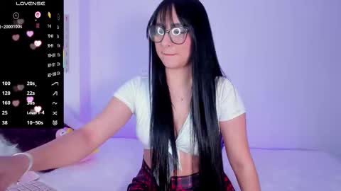      online show from 10/15/25, 12:44