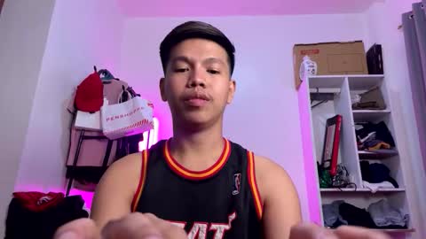 Arch online show from 10/12/25, 04:50