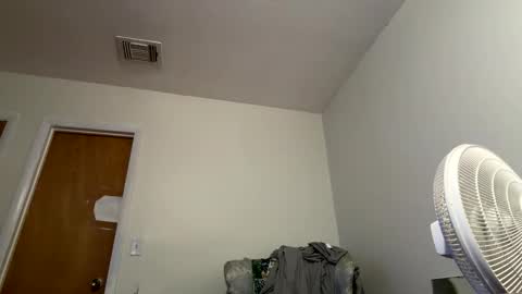 naughtydaddy83 online show from 11/06/25, 07:09