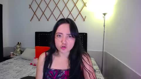 Snapshot of naughtygirl_mmm chatting on 10/04/25, 03:21 Valeria online show from 10/04/25, 03:21