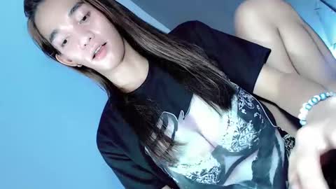 Snapshot of naughtygirlintown chatting on 12/05/24, 03:28 Mariella online show from 12/05/24, 03:28