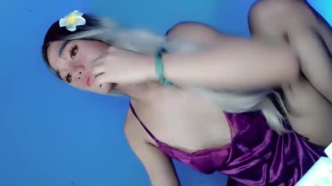Snapshot of naughtygirlintown chatting on 02/24/25, 04:49 Mariella online show from 02/24/25, 04:49