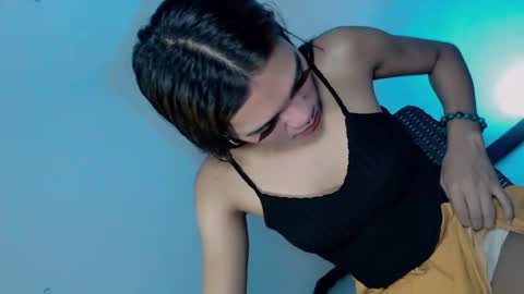 Snapshot of naughtygirlintown chatting on 02/26/25, 04:03 Mariella online show from 02/26/25, 04:03