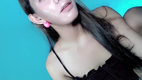 Snapshot of naughtygirlintown chatting on 03/04/25, 04:17 Mariella online show from 03/04/25, 04:17