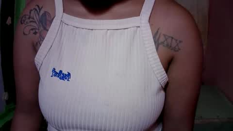 naughtymom_33 online show from 11/03/25, 03:41