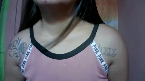 naughtymom_33 online show from 11/14/25, 08:18