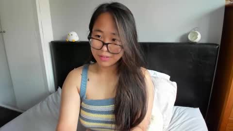 Gigi Chu  online show from 11/06/25, 01:34