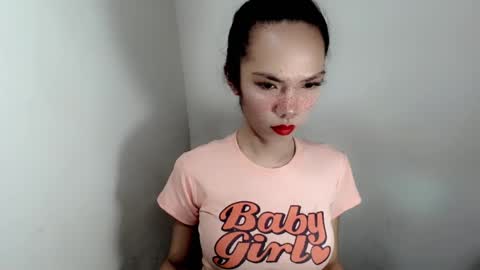 Snapshot of naughtypetiteangel chatting on 09/18/25, 08:27 naughtypetiteangel online show from 09/18/25, 08:27