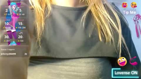 Snapshot of naughtyplayass chatting on 12/17/24, 10:00 naughtyplayass online show from 12/17/24, 10:00