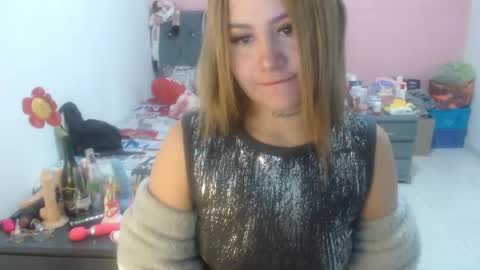Snapshot of naughtyplayass chatting on 03/12/25, 12:57 naughtyplayass online show from 03/12/25, 12:57
