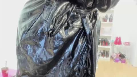 Snapshot of naughtysabine1 chatting on 11/12/25, 02:17 naughtysabine1 online show from 11/12/25, 02:17