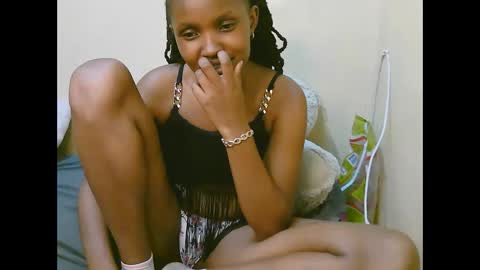 Snapshot of naughtysammur25 chatting on 11/10/25, 11:48 naughtyqueen online show from 11/10/25, 11:48