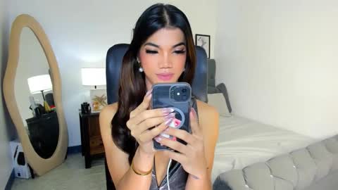 Cassie online show from 11/14/25, 07:23