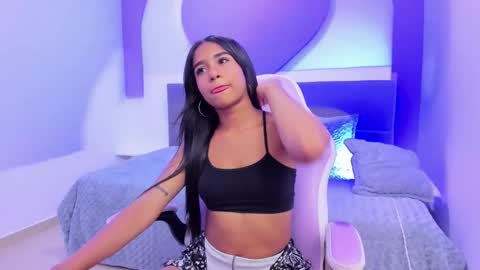 Angela  online show from 10/06/25, 06:27