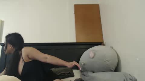 Snapshot of nawtymimi chatting on 09/09/25, 12:21 Mimi is dope online show from 09/09/25, 12:21