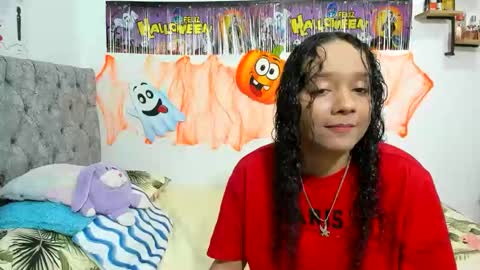 nay_and_aleja online show from 10/24/25, 02:30