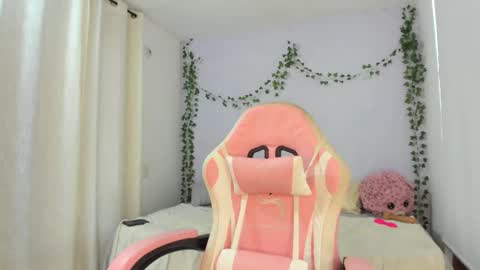 Nayah Williams  - OnlyFans  online show from 10/21/25, 12:50