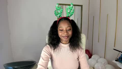 Snapshot of nayariskaya chatting on 12/17/24, 04:11 Nayaris 3 online show from 12/17/24, 04:11