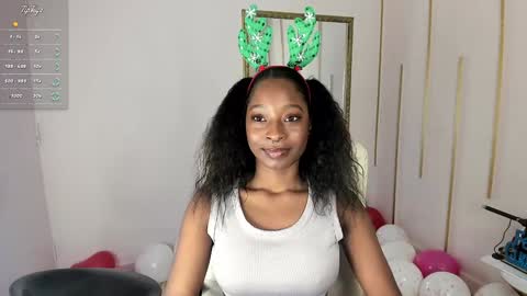 Snapshot of nayariskaya chatting on 12/18/24, 02:38 Nayaris 3 online show from 12/18/24, 02:38