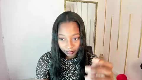 Snapshot of nayariskaya chatting on 03/10/25, 10:59 Nayaris 3 online show from 03/10/25, 10:59
