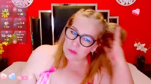 Snapshot of nayla_garner chatting on 02/26/25, 05:07 Lady Nayla online show from 02/26/25, 05:07