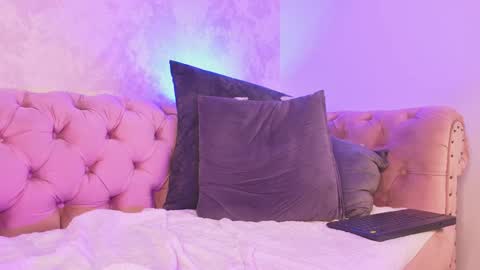 Juli  online show from 01/17/25, 04:36