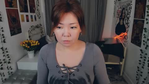 Natzuko online show from 10/10/25, 11:09