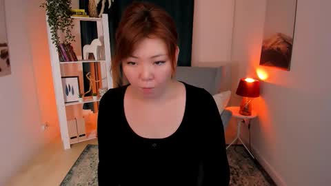 Natzuko online show from 10/20/25, 10:49