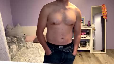 ned119781 online show from 11/12/25, 09:03