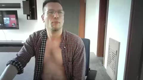 Snapshot of needfullthx chatting on 03/01/25, 03:16 Sebastian online show from 03/01/25, 03:16